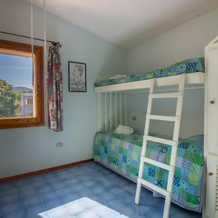 Lejlighed Comfy Apt W/ Terrace - 250 M Far From The Beach