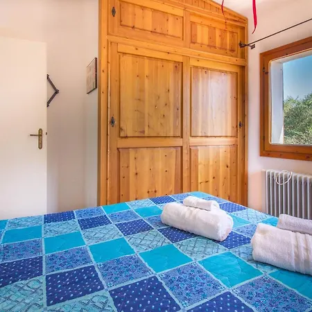 Apartment Comfy Apt W/ Terrace - 250 M Far From The Beach *