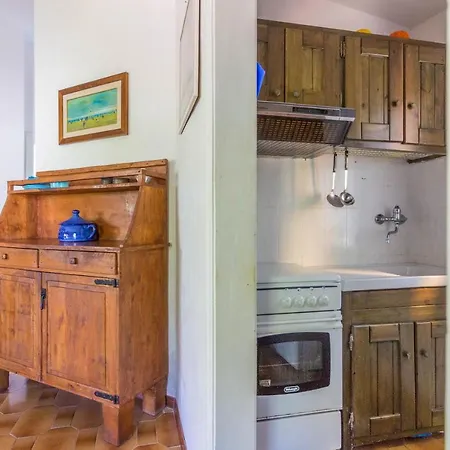 Comfy Apt W/ Terrace - 250 M Far From The Beach Apartment *